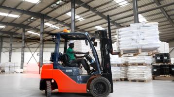 Distribution rapide et fiable de matières premières 